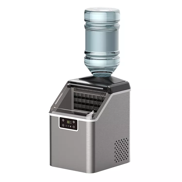 Macchina per il ghiaccio a cubetti autopulente